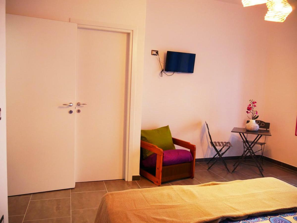 Bed and Breakfast Casa Namasté Lecce Esterno foto